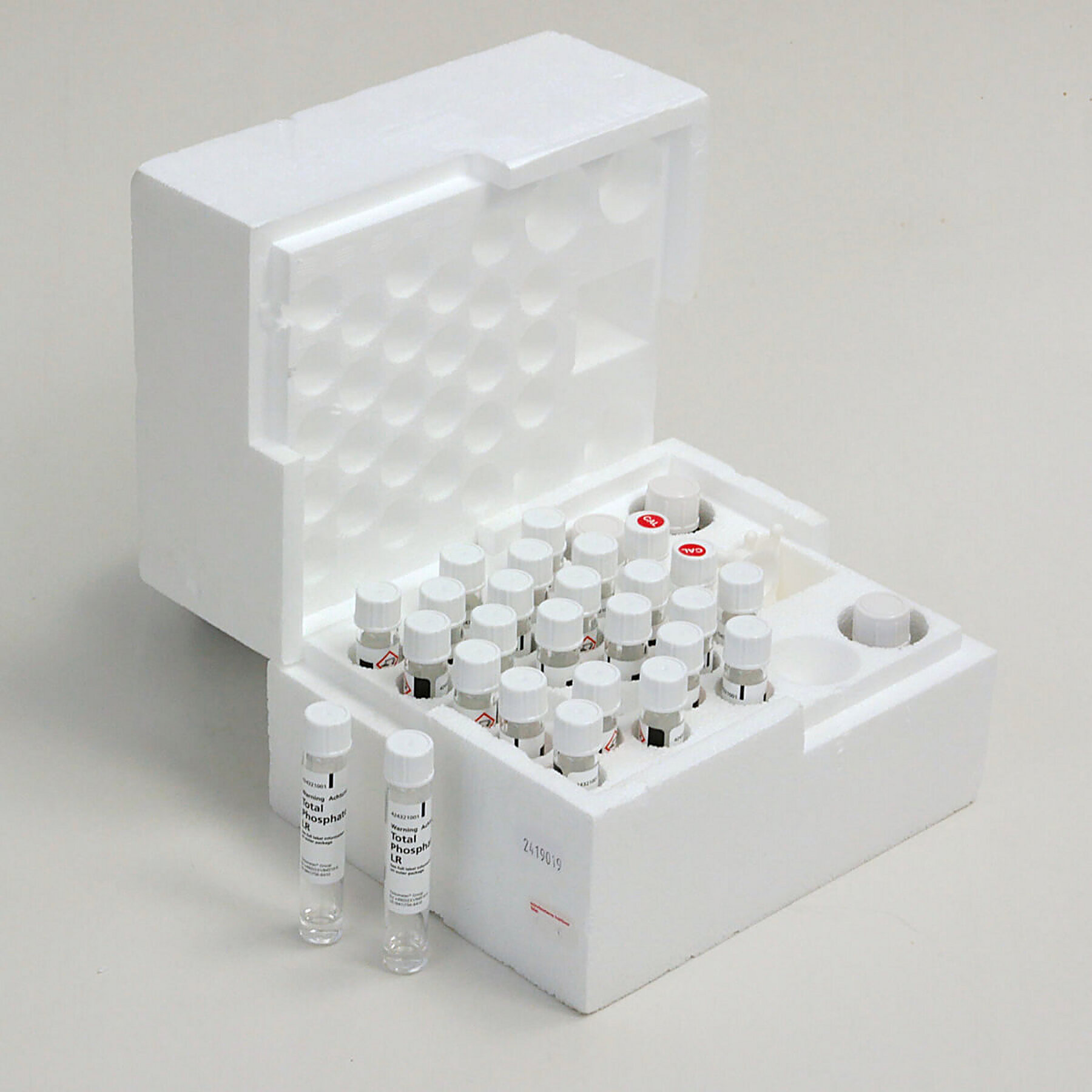 1X24 test Fosfati totali LR (Metodo 317)UN1444 AMMONIUM PERSULPHATE 5,1, III, (E)/ UN2796 SULPHURIC ACID mixture 8, II, (E) /UN3264 CORROSIVE LIQUID,  ACID, INORGANIC, N.O.S (SULPHURIC ACID, PHOSPHORIC ACID, SOLUTION) 8, III, (E)